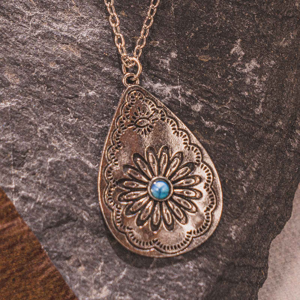 Layered Turquoise Carving Daisy Horseshoe Adjustable Necklace